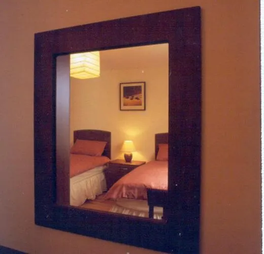 3 Bedroom House A Short Stroll From Town *